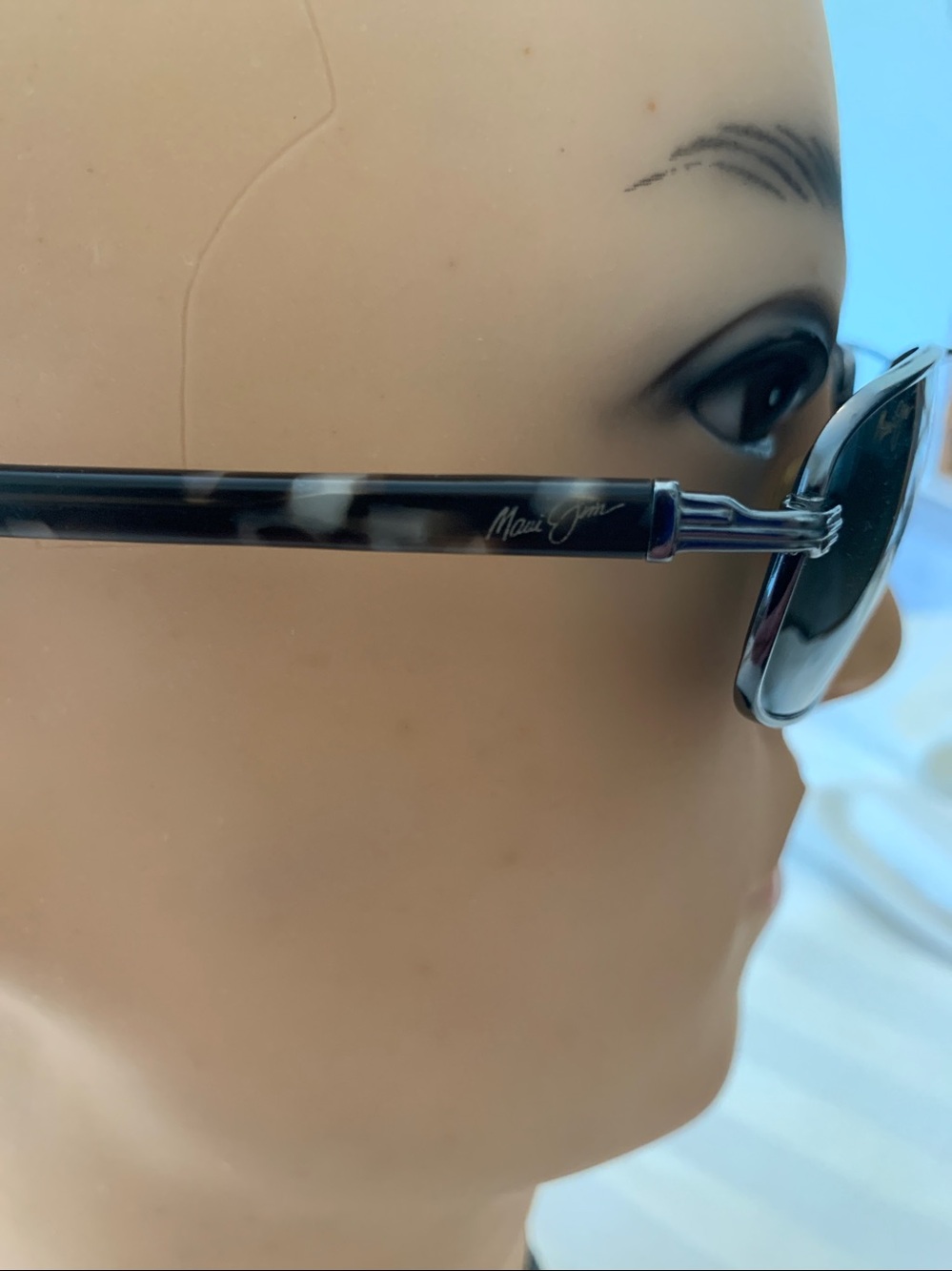 Maui Jim “Kahuna” Metal Frame Sunglasses - Dark Lenses - Picture 3 of 7